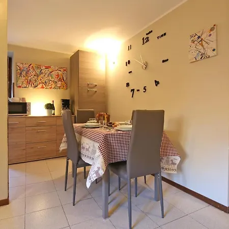 Bellagio Apartment דירה *